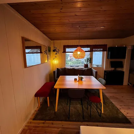 Апартаменты Close To Centre Of Kristiansand, 4 Bedrooms 2 Bathrooms *